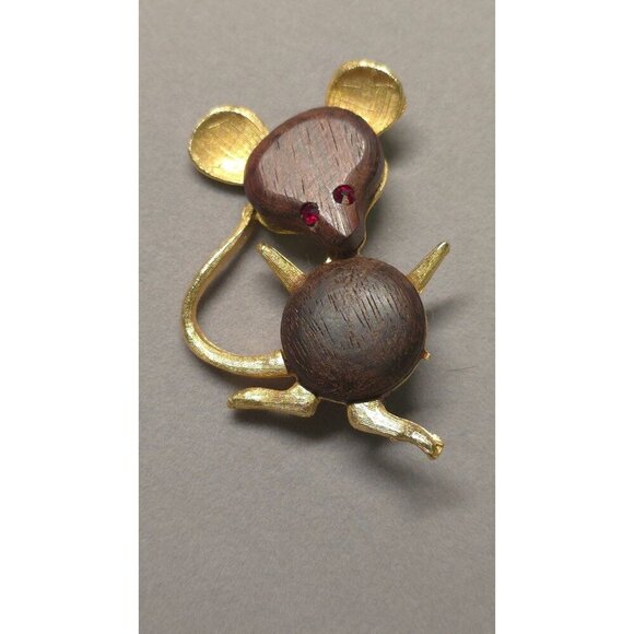 Unknown Jewelry - Vintage 1960's Mouse Brooch Gold Tone Wood Accents Red Rhinestone Eyes Adorable